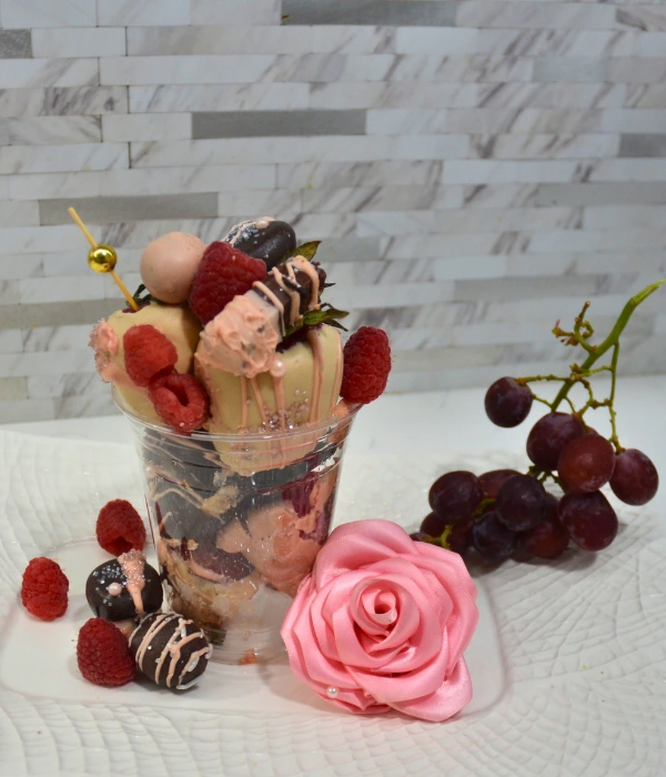 Vaso de fresas con chocolate en Orlando
