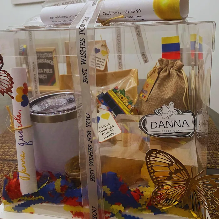 Desayuno Típico Colombiano en Orlando con empanadas