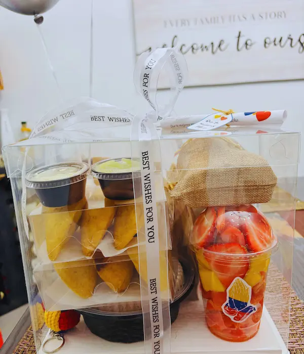 caja colombiana en orlando con sabores de nuestra tierra , empanadas , chorizos , arepas , dulces tipicos y mas ..
